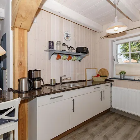 Haff & Mit Sauna Feriehus *